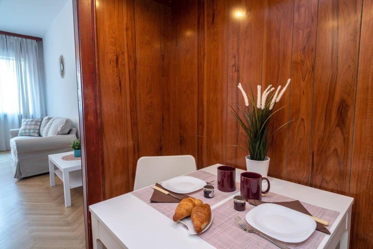 Convenient Apartment In The Heart Of Downtown Budapest Extérieur photo